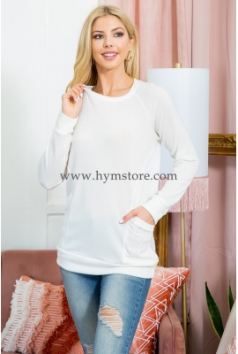 SUETER CON BOLISLLOS AL FRENTE