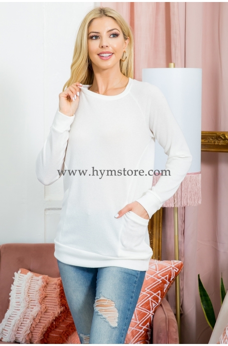 SUETER CON BOLISLLOS AL FRENTE