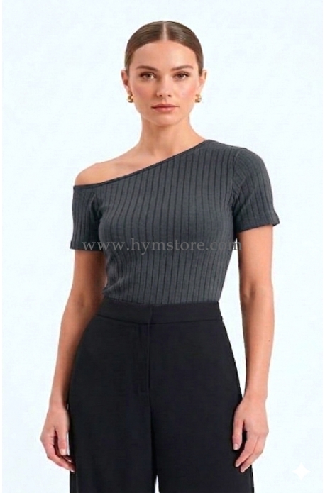 BLUSA GRIS ESCOTE ASIMÉTRICO