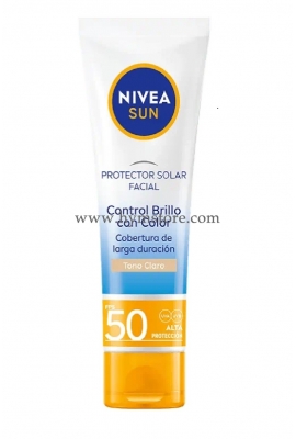 PROTECTOR SOLAR CON COLOR