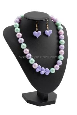 COLLAR Y ARETES BOLAS DE CHICLE CORAZÓN