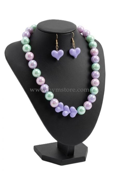 COLLAR Y ARETES BOLAS DE CHICLE CORAZÓN